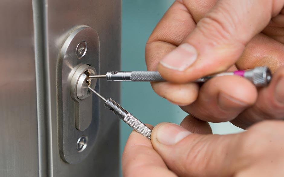 tarif ouverture de porte serrurier Les Mureaux